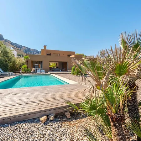 Modern With Pool Villa Arta